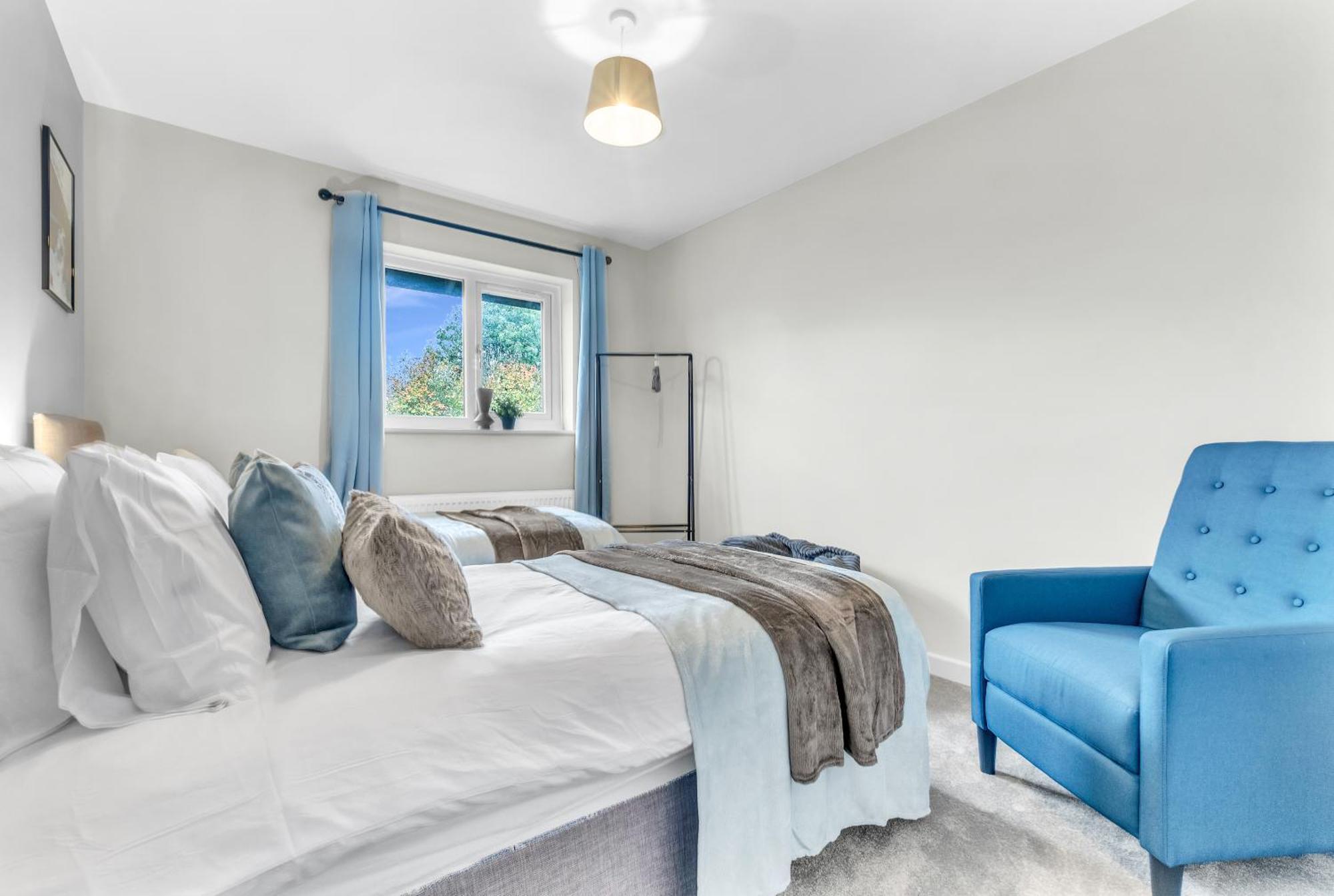 Mk 2-Bedroom Contractor'S Gem, 5 Beds, Sleeps 6, Free Parking Milton Keynes Zewnętrze zdjęcie