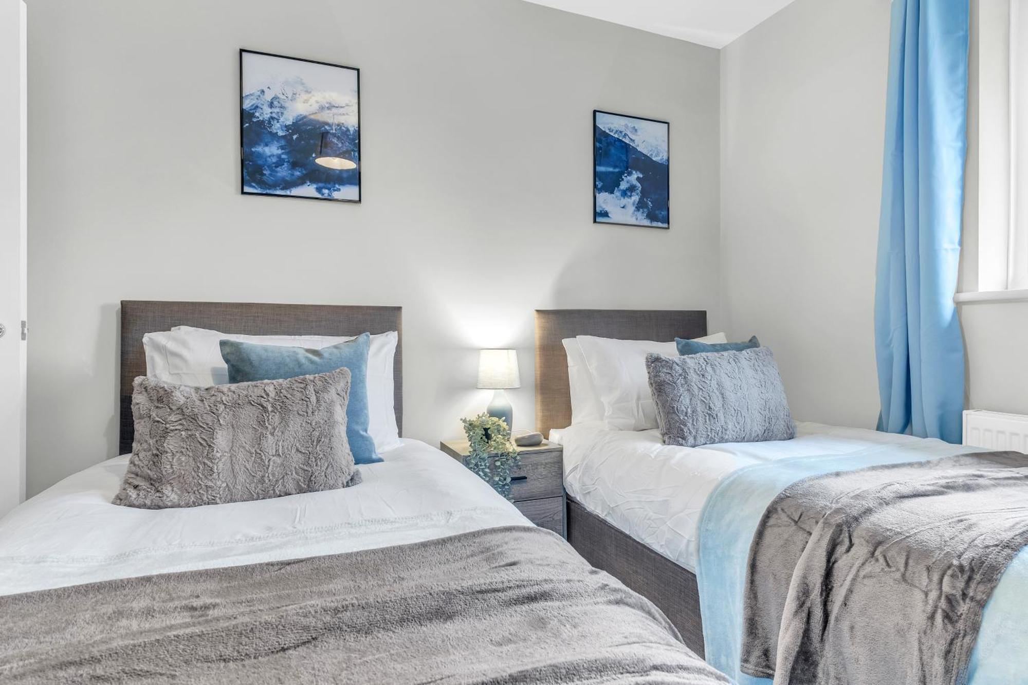 Mk 2-Bedroom Contractor'S Gem, 5 Beds, Sleeps 6, Free Parking Milton Keynes Zewnętrze zdjęcie